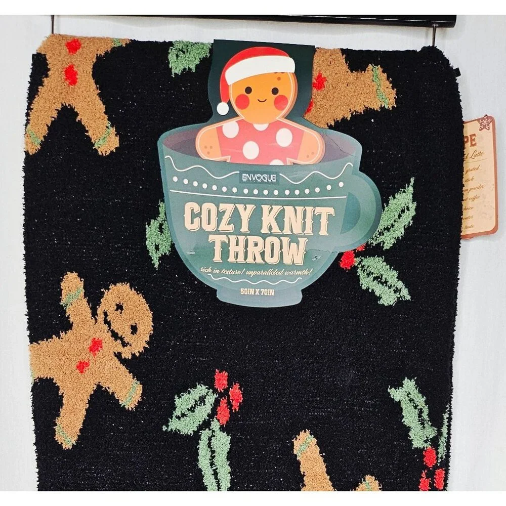 Envogue Cozy Knit Throw Blanket With Gingerbread & Holly Design 50x70 Inches